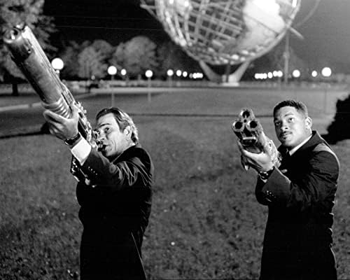 Muškarci u crnom Tommy Lee Jones i Will Smith eksplodiraju Aliens 5x7 inč