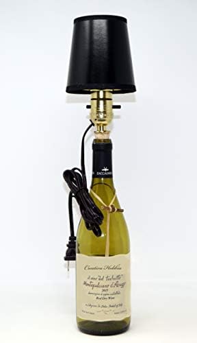 Komplet za izradu svjetiljki za boce vina od 992 dolara unaprijed je ožičen i jednostavan za upotrebu! Kabel i utičnica srebrne boje